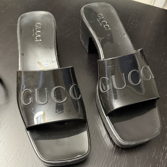 Gucci Shoes - GUCCI LOGO BLACK RUBBER PLATFORM SLIDES / SANDAL / WOMENS HEELS